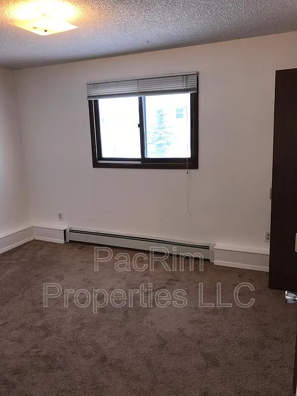 2 bed, 1.0 bath, 900 sqft, $1,400 — Photo 4