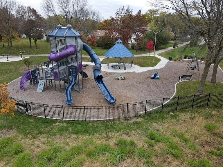 Brower Dr — Photo 16