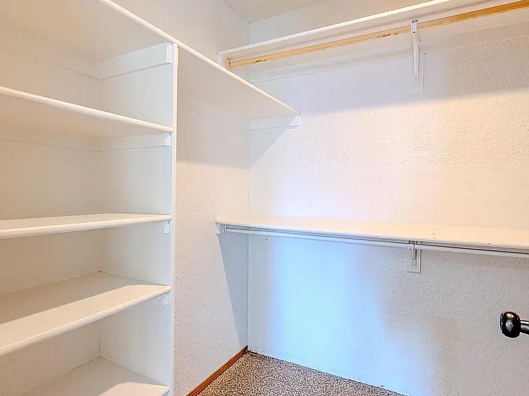 5137 Glenwood Pointe Ln NE #5137 — Photo 54