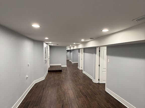 2nd image of 3251 W Evergreen Ave #1