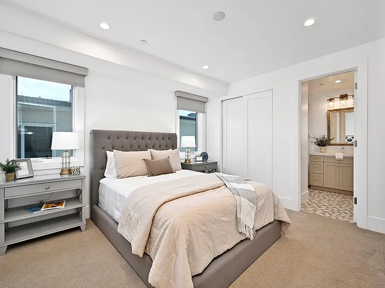 3940 Seashore Dr — Photo 28