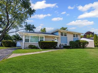 2751 Pauline Ave, Glenview, IL