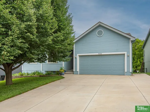 15106 Fowler Ave, Omaha, NE 68116