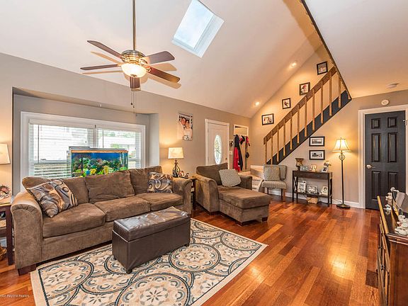 5th image of 2039 Brookdale Park Dr