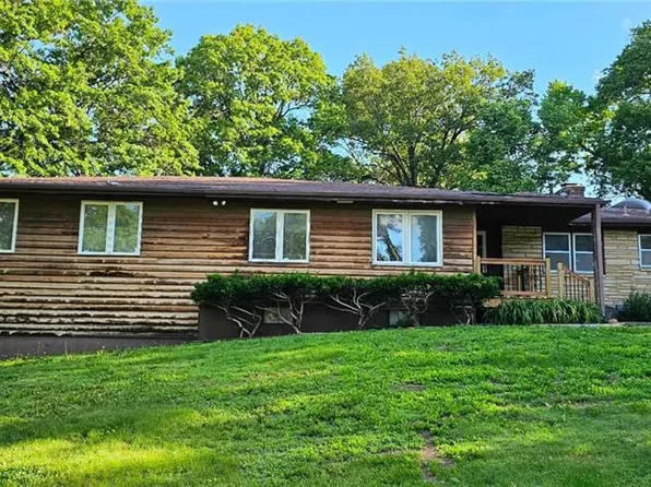 8604 E 74th St, Kansas City, MO 64133