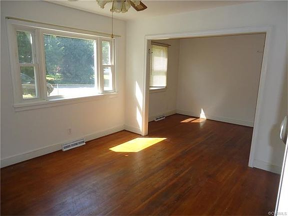 2nd image of 4901 Oriole Ave