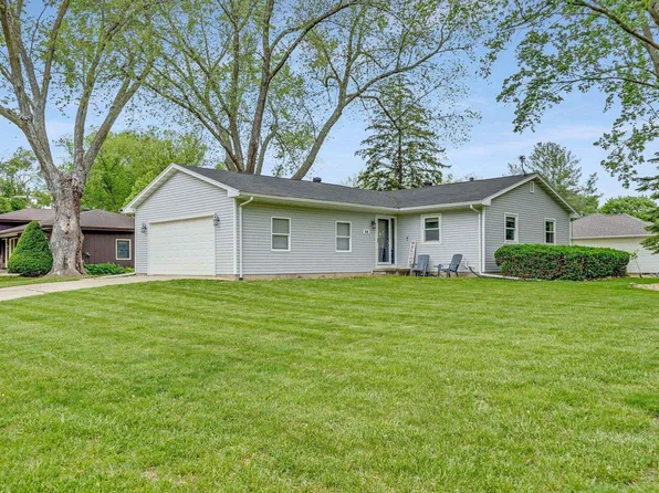 318 Westbourne Rd, Waterloo, IA 50701
