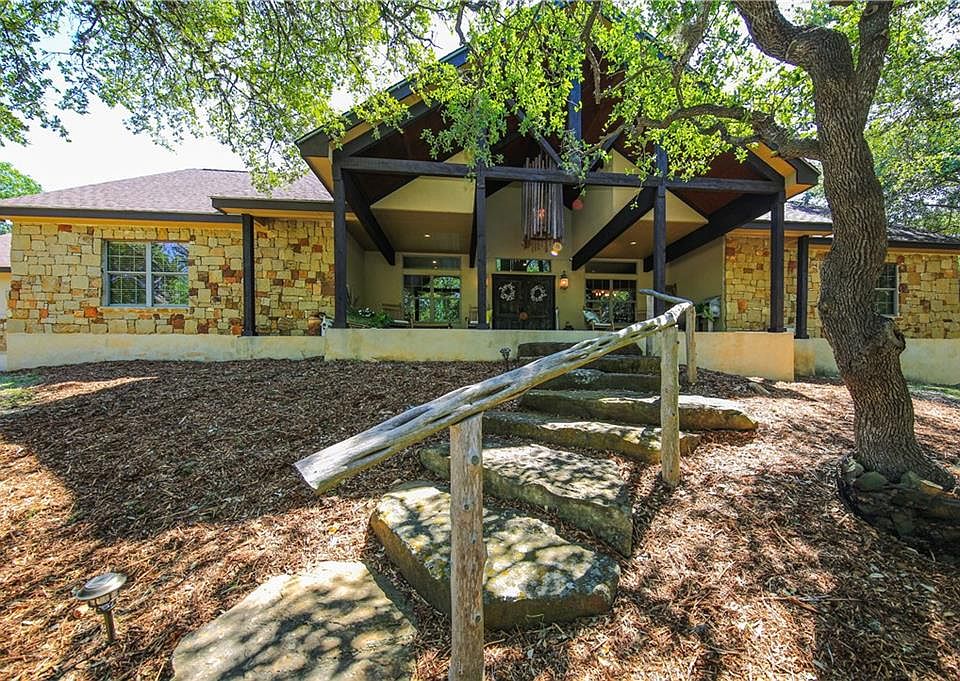 1st image of 208 Mesquite Trl