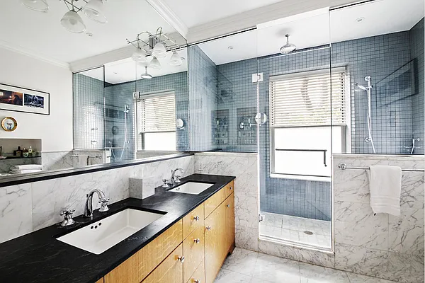 Sold by Stribling | media 2