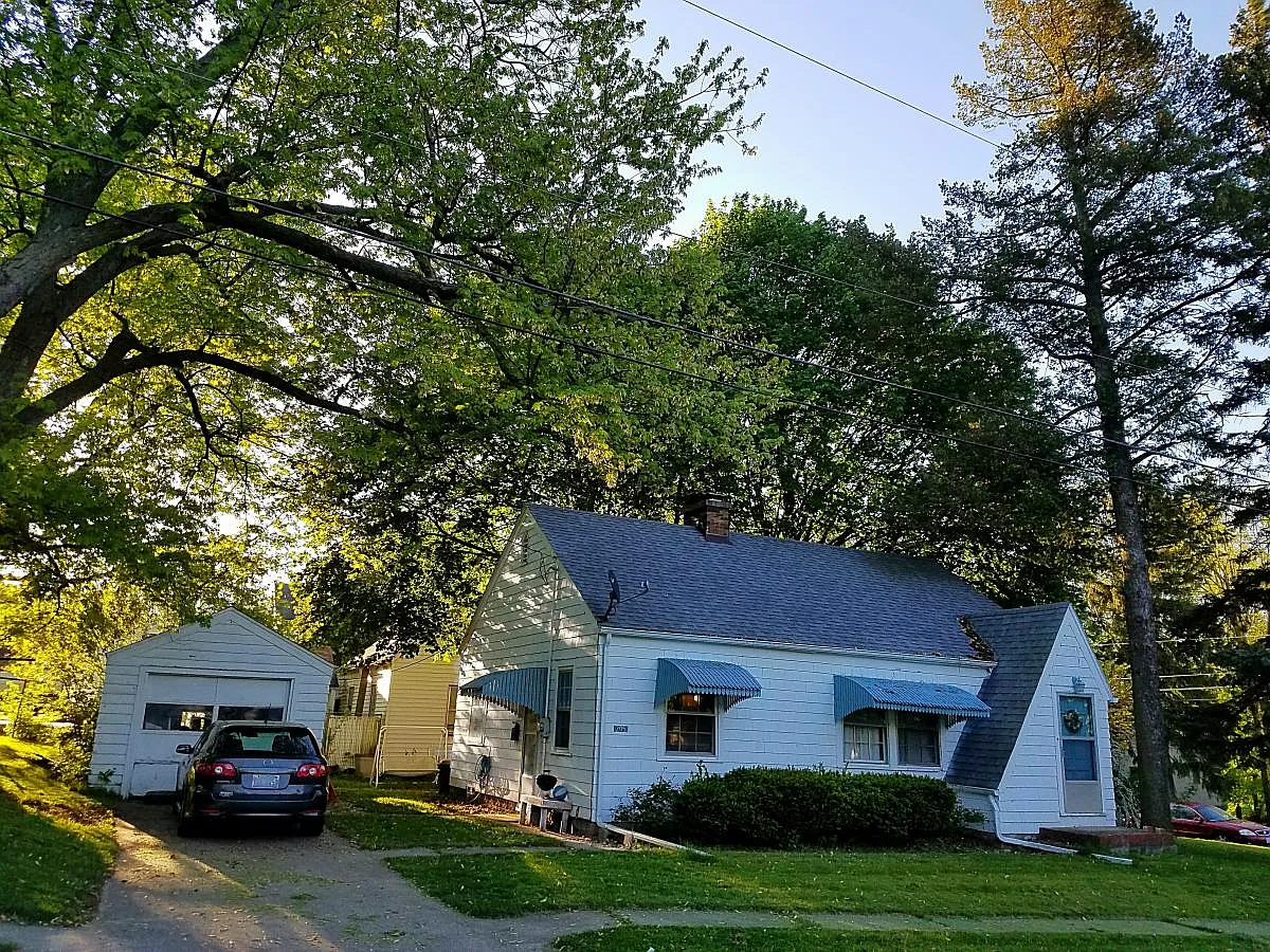 205 Hamilton St photo 1