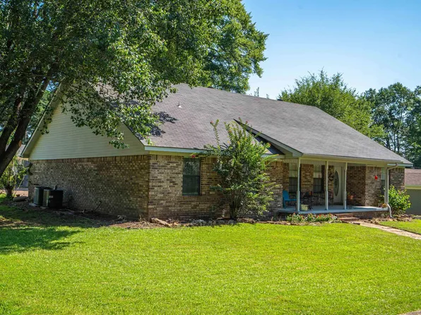 2850 Sylvia St, Arkadelphia, AR 71923