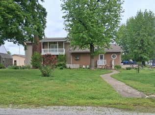 409 E Kaskaskia St, Pinckneyville, IL 62274