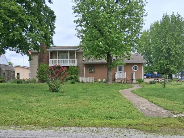 409 E Kaskaskia St, Pinckneyville, IL 62274