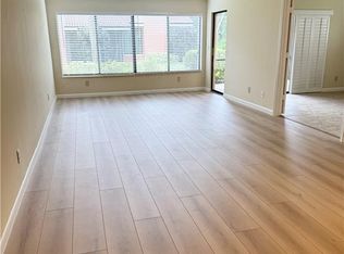 124 Cypress Way E APT E3, Naples, FL 34110