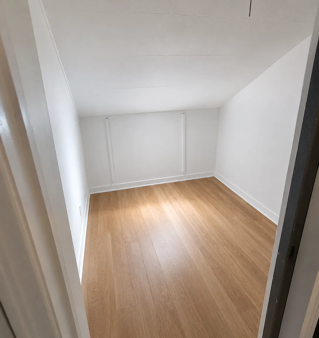 1 bed, $1,300 — Photo 4