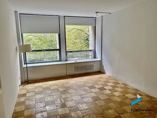 Rented by FirstService Realty (legacy) | media 16