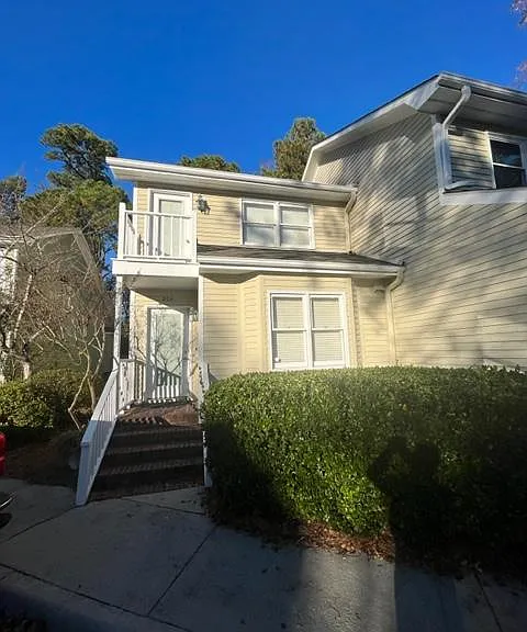 1800 Eastwood Rd #206 — Photo 2