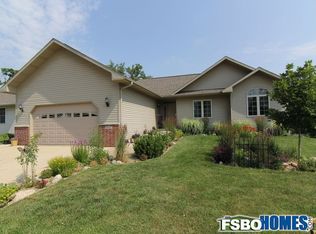2617 Handley Ct SW, Cedar Rapids, IA 52404