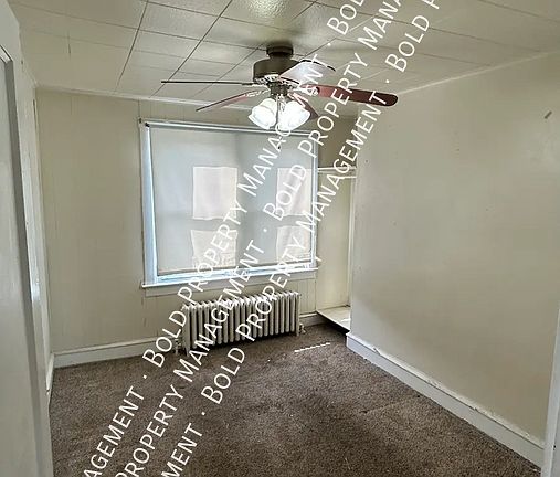 3rd image of 998 Upland Ave