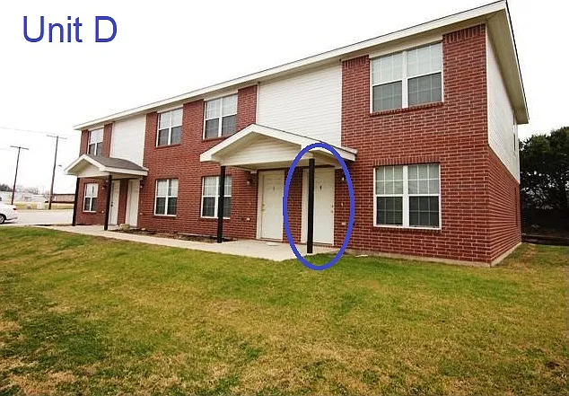 3 bed, 1.5 bath, 1145 sqft, $950 — Photo 1