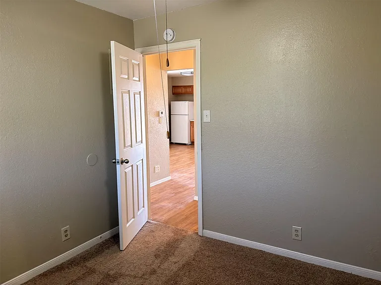 9902 Roxanna Dr #D — Photo 6