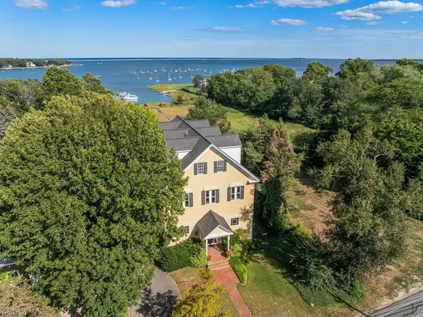 535 Washington St, Duxbury, MA 02332