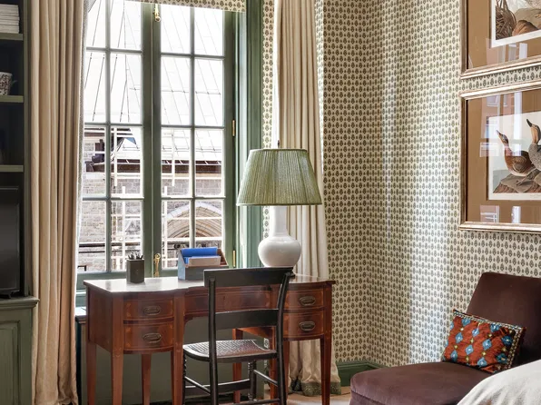 137 East 66th Street image 17 of 17