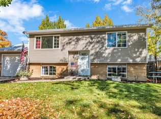 724 E Rio Blanco Ave, Rangely, CO 81648