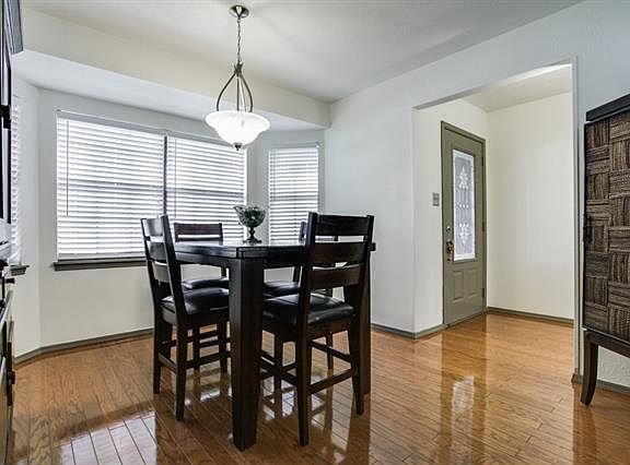 3rd image of 2626 Princewood Dr