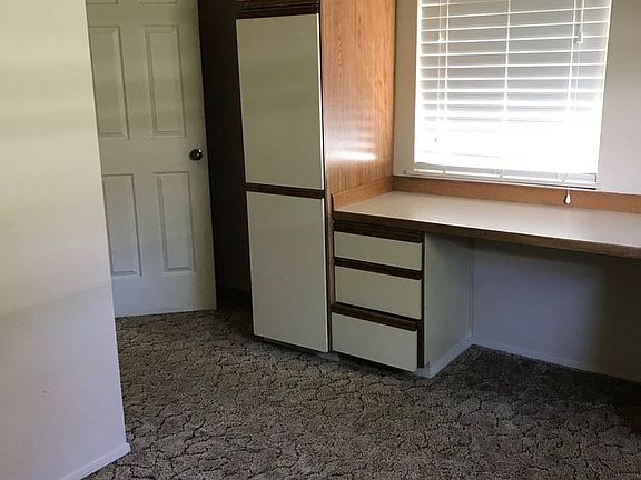 5th image of 45810 SE North Bend Way APT 11