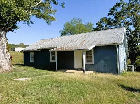 2300 Walker Cove Rd, Sparta, TN 38583