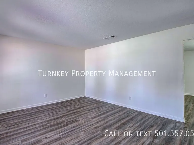 1301 Stafford Rd — Photo 10
