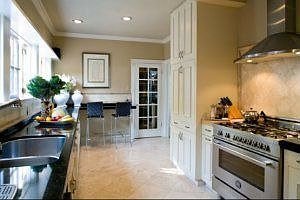 5th image of 2200 Alcyona Dr