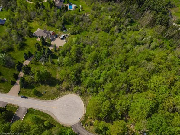 15 Morgan Dr, Acton, ON L7L 2L7