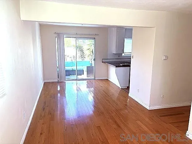 955 Diamond St — Photo 2