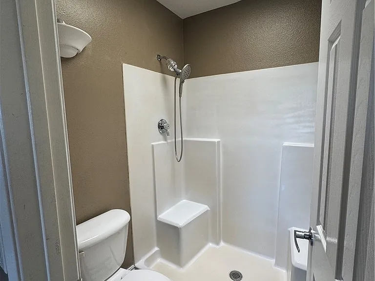 5146 S Jones Blvd #201 — Photo 25