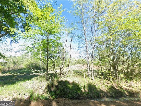 2nd image of 907 County Line Rd