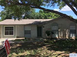 604 Oak Park Dr, Boerne, TX 78006