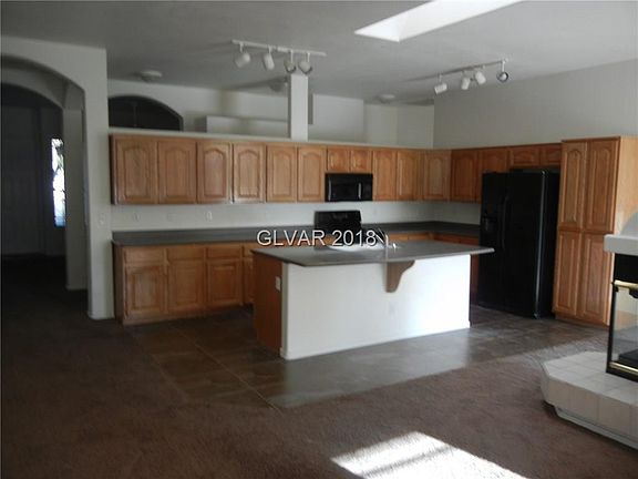 4th image of 9141 Cedeno St