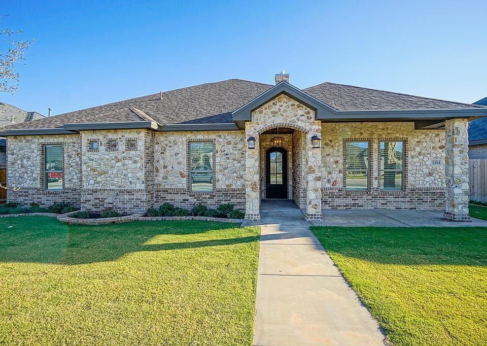 1st image of 1304 Desert Rose Dr