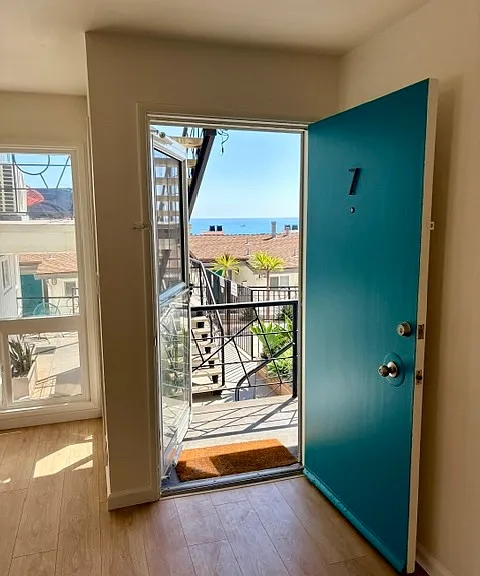 520 Avenida Victoria #7 — Photo 12