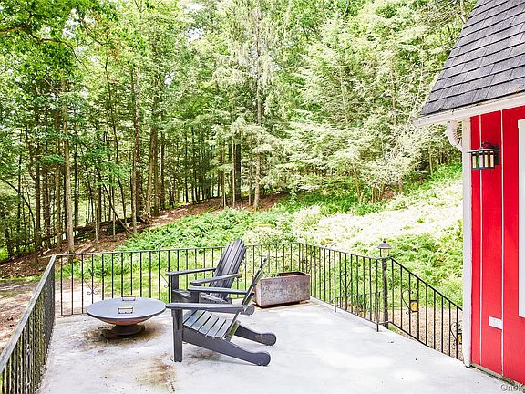 2nd image of 488 Black Forest Road