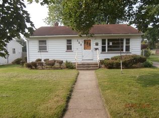 123 Riverside Dr, Montgomery, IL 60538