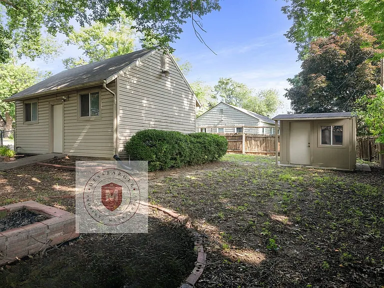 10824 W 64th Ter — Photo 29