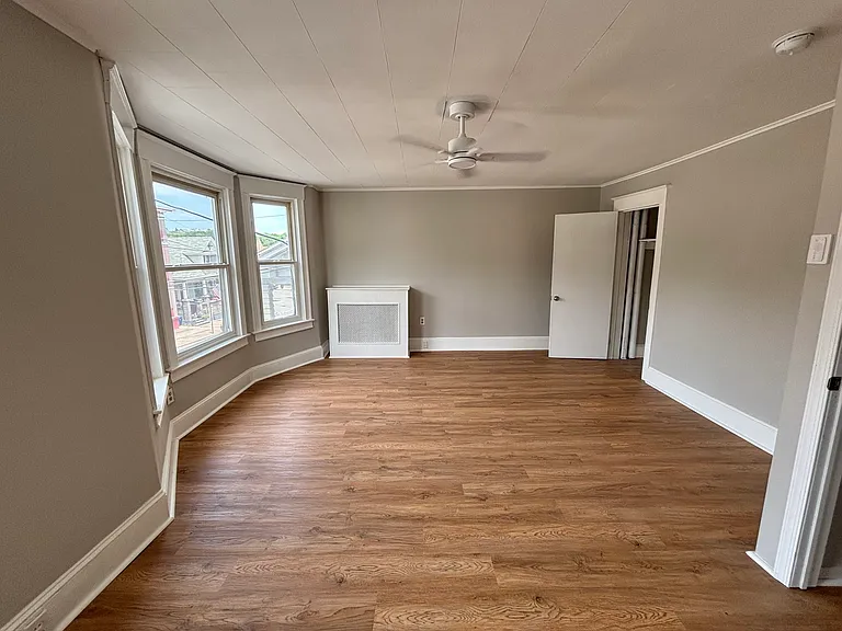 414 W Broad St #2 — Photo 6