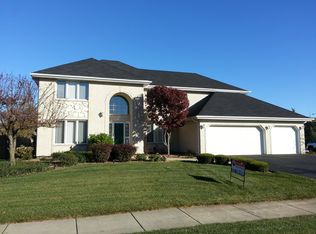 18113 Hummingbird Dr, Tinley Park, IL 60487