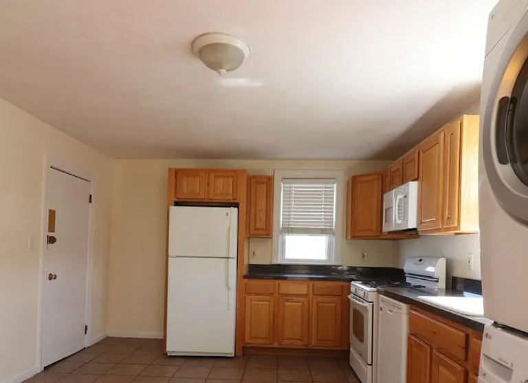 235 Parsons St #3 — Photo 18