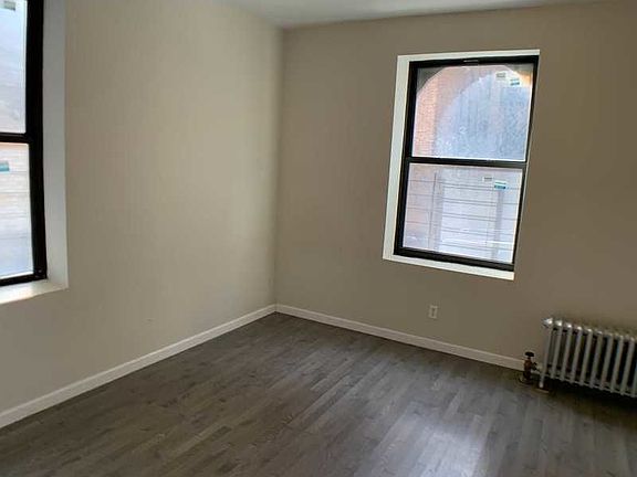 4th image of 377 Montgomery St APT A3