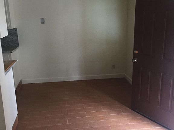 4th image of 3060 Moorpark Ave APT 1