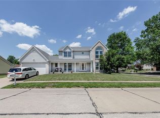 2703 Storm Lake Dr, Saint Louis, MO 63129